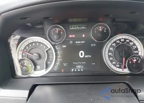 2018 Ram 1500 Laramie z USA, uszkodzony, nr VIN 1C6RR7VT0JS291234